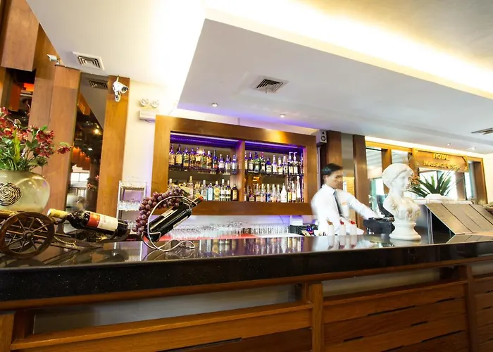 Royal Empire Premium Hotel