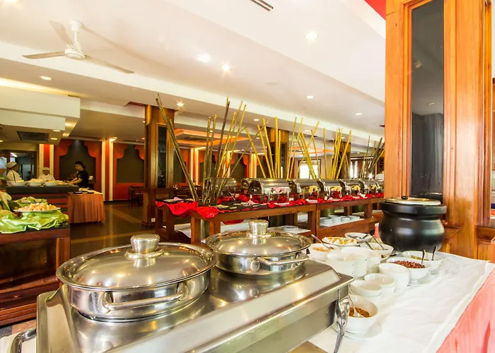 Royal Empire Premium Hotel