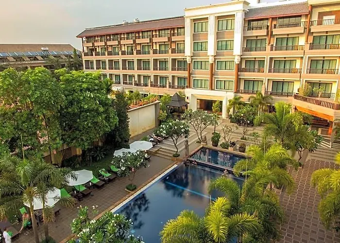 Royal Empire Premium Hotel