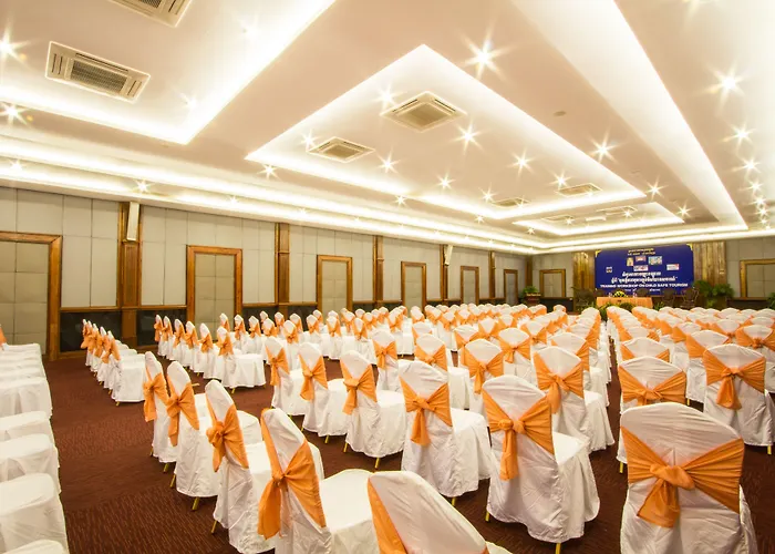 Royal Empire Premium Hotel 3*